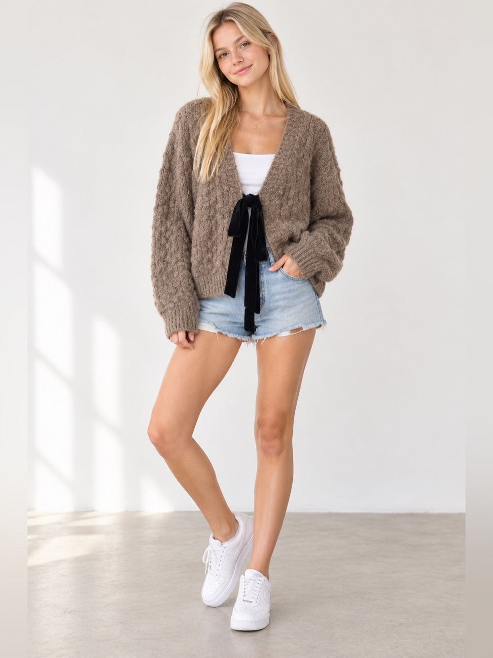 ASTR The Label Velvet Bow Cardigan Brown Size XL